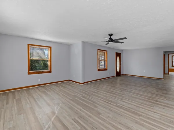 $159,900 | 36 Pellville Road, Hawesville, KY 42348