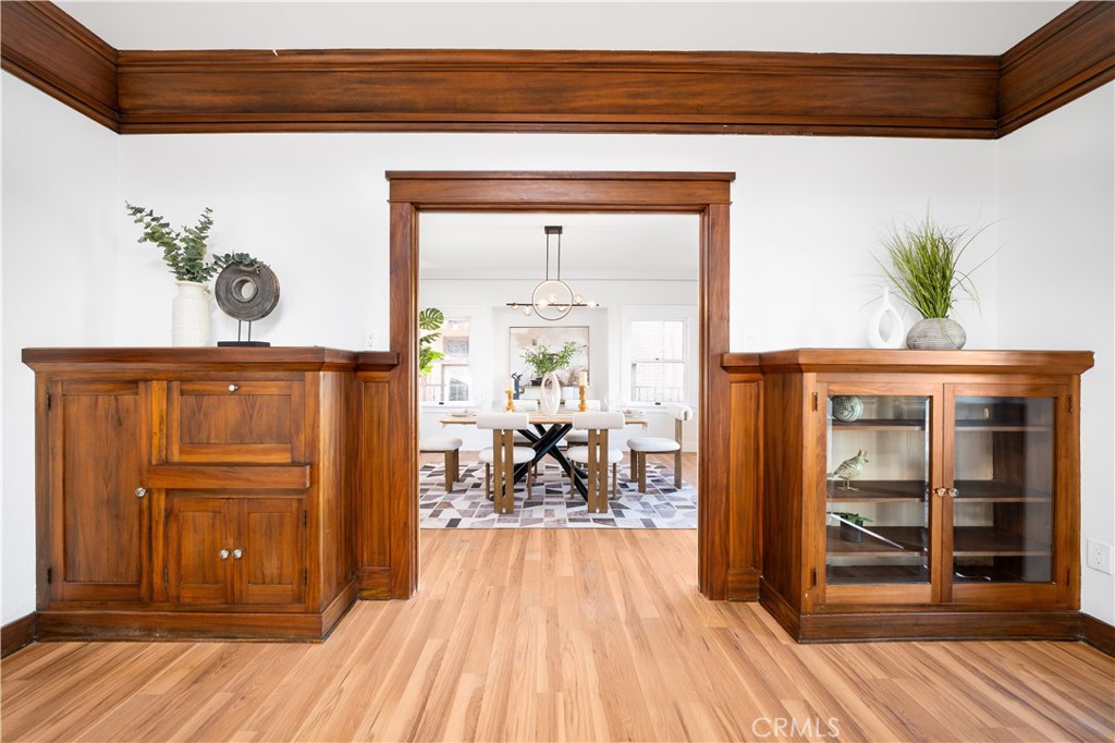 843 Cedar Avenue Long Beach, CA 90813 - Photo 8 of 42 a view of a interior of the house