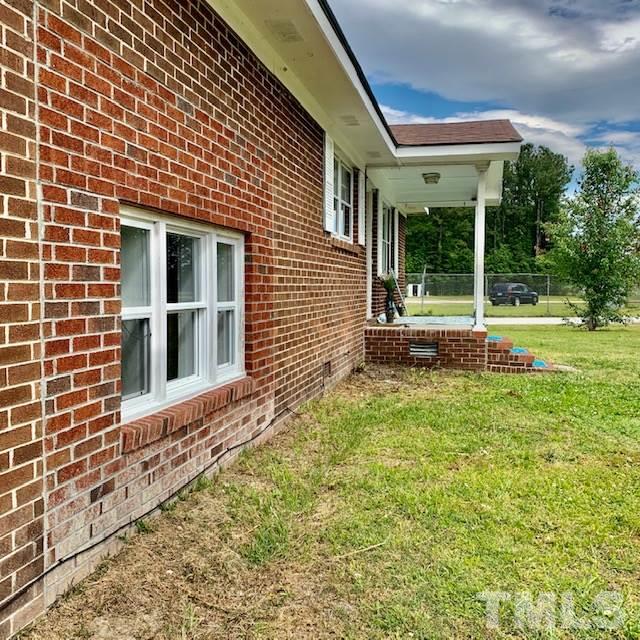 516 Waters Road Jacksonville, NC 28546 - Photo 3 of 15