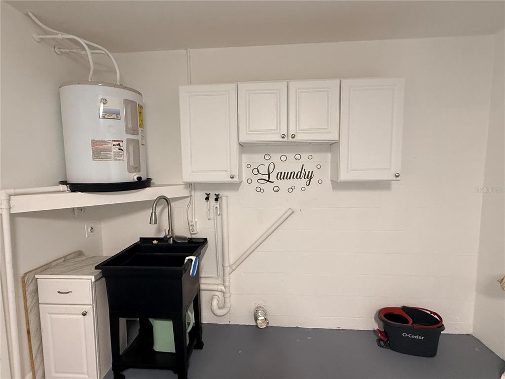 13186 Thrush Street Spring Hill, FL 34609 - Photo 5 of 21