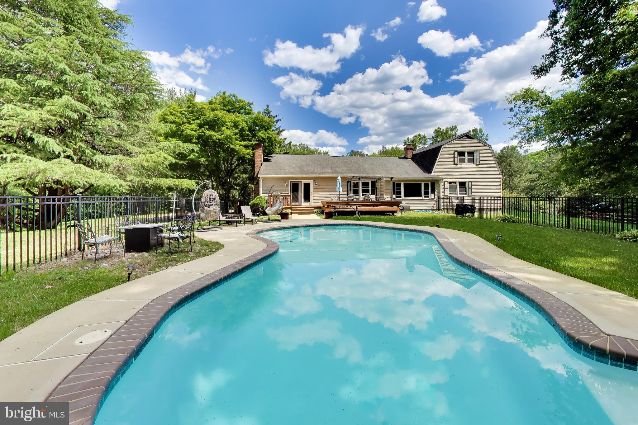3240 Juniper Lane Huntingtown, MD 20639 - Photo 25 of 48 Rear exterior - Pool