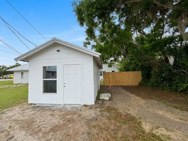 $1,100 | 115 Ave F Southwest, Unit B, Winter Haven, FL 33880