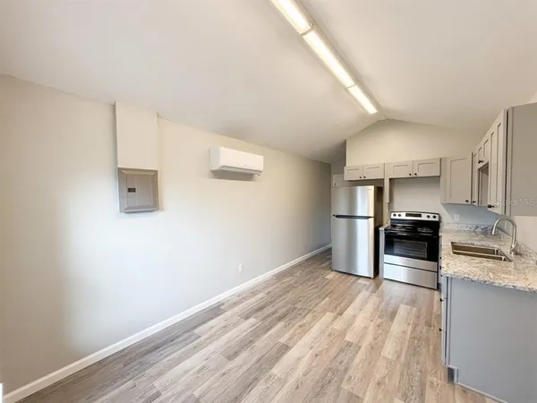 $1,100 | 115 Ave F Southwest, Unit B, Winter Haven, FL 33880