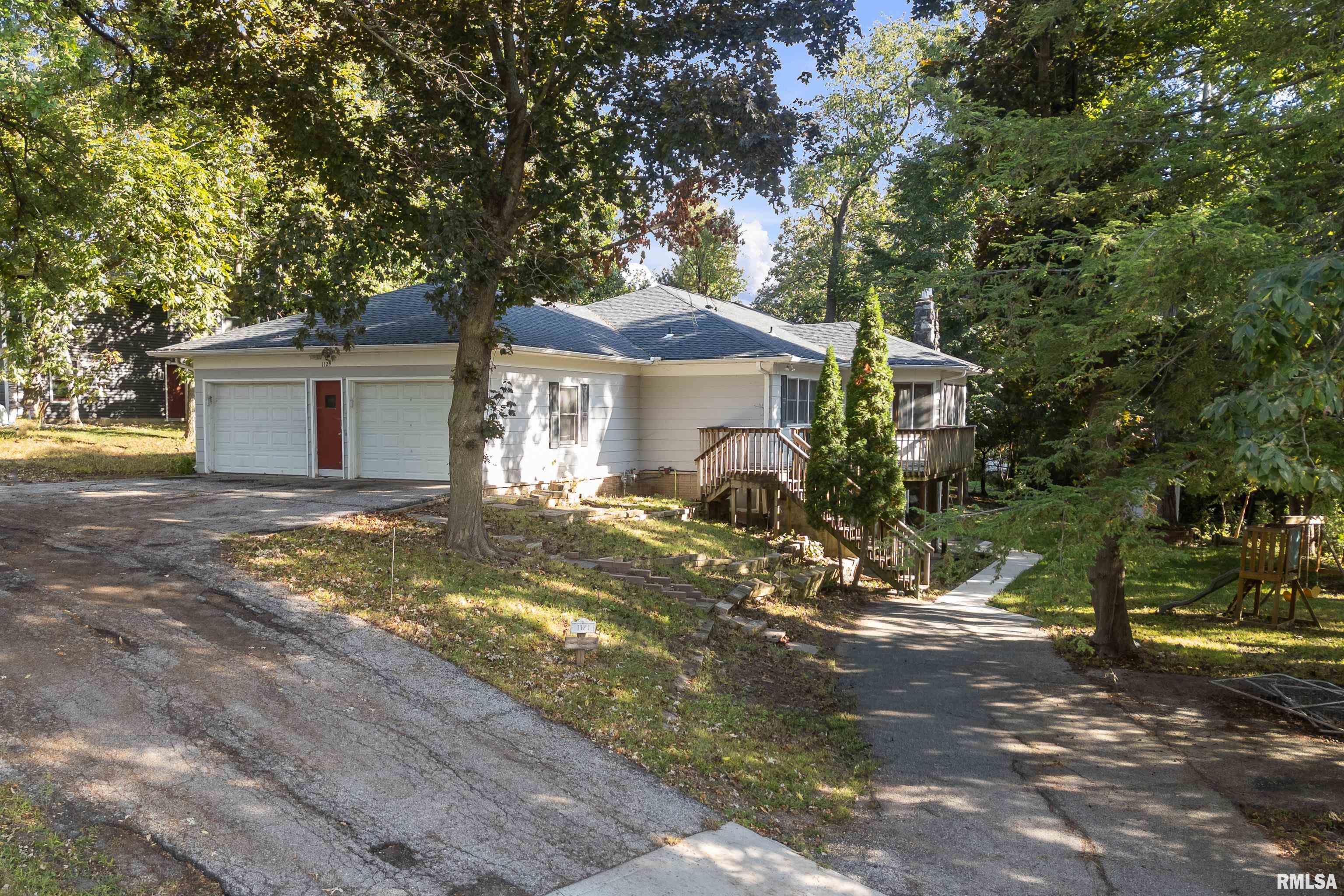 1121 2nd Avenue South Clinton, IA 52732 - Photo 1 of 42