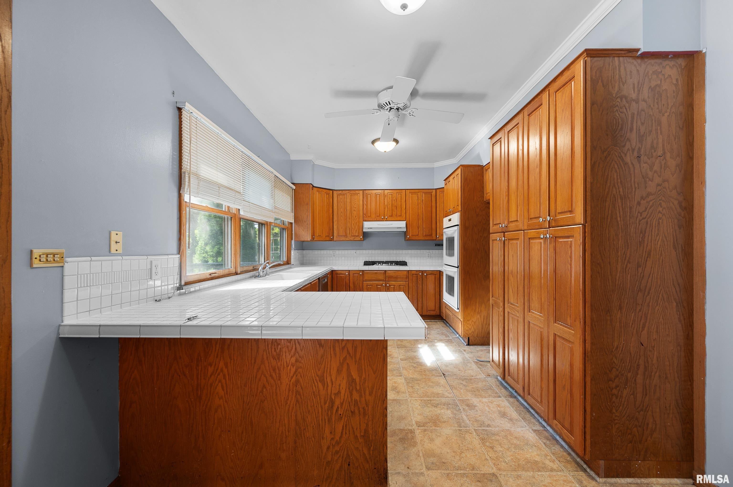 1121 2nd Avenue South Clinton, IA 52732 - Photo 13 of 42