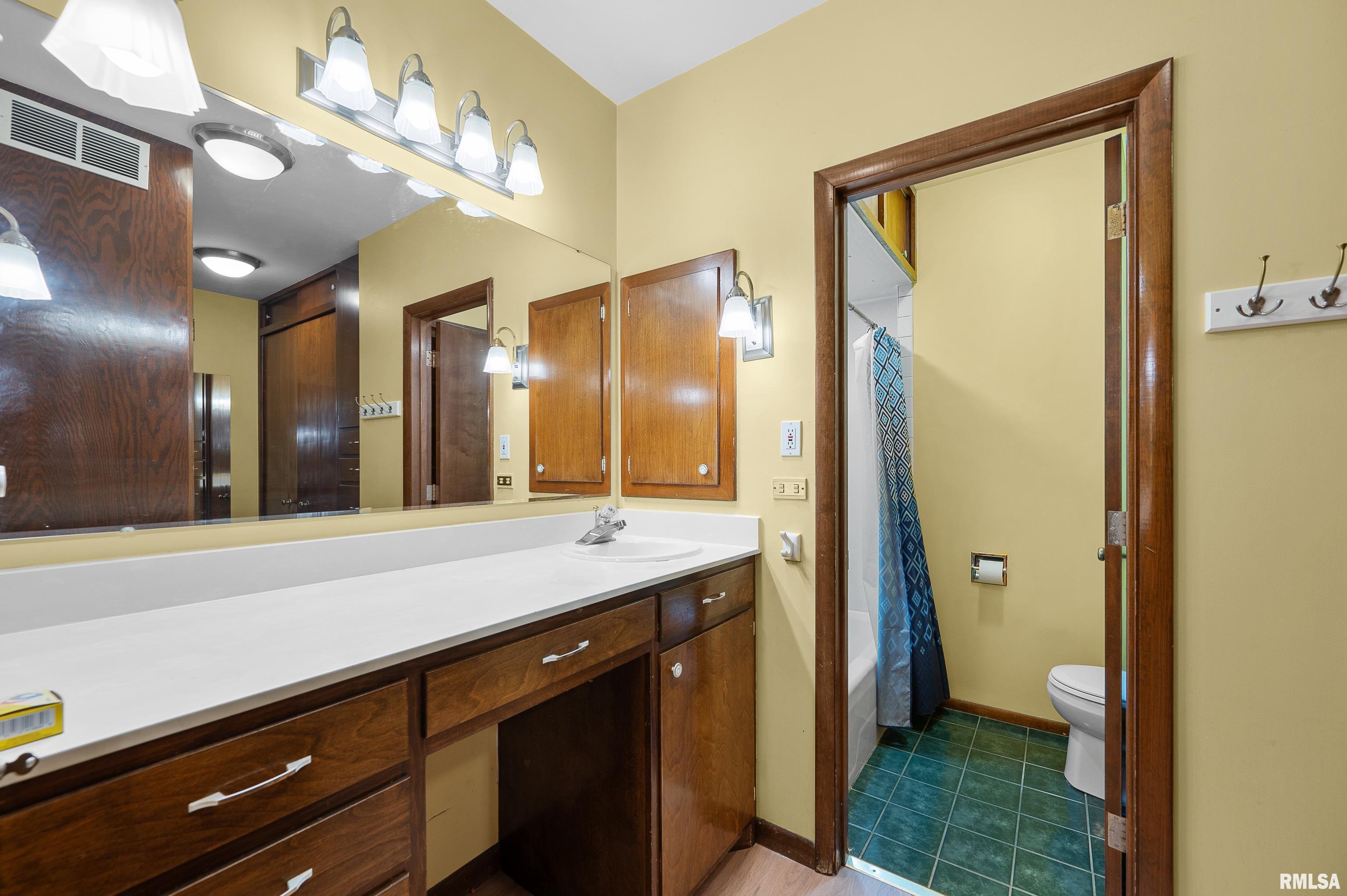 1121 2nd Avenue South Clinton, IA 52732 - Photo 20 of 42