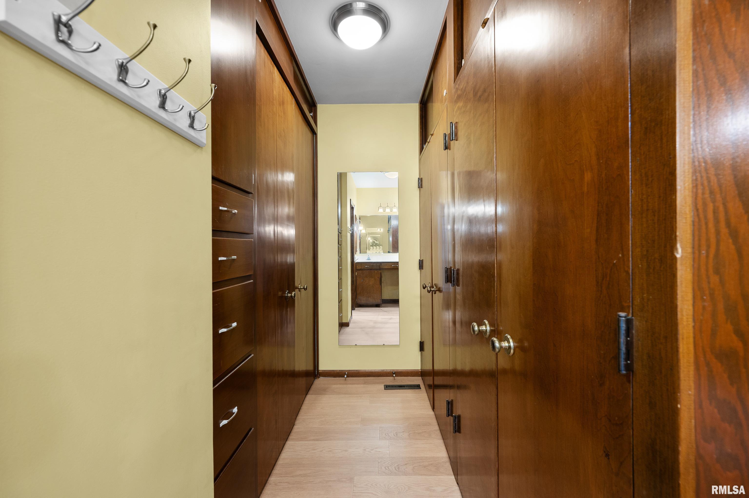 1121 2nd Avenue South Clinton, IA 52732 - Photo 21 of 42