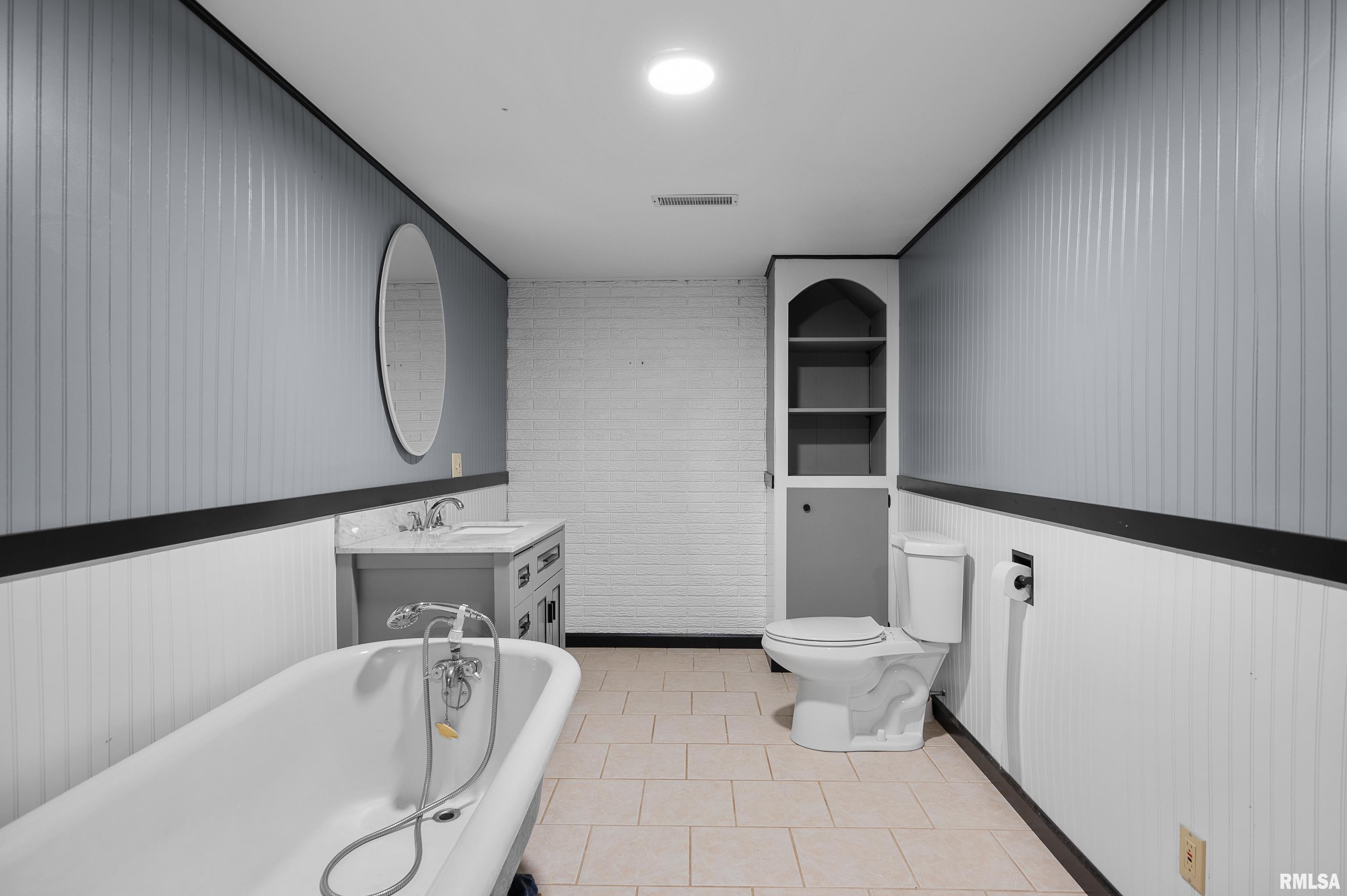 1121 2nd Avenue South Clinton, IA 52732 - Photo 34 of 42