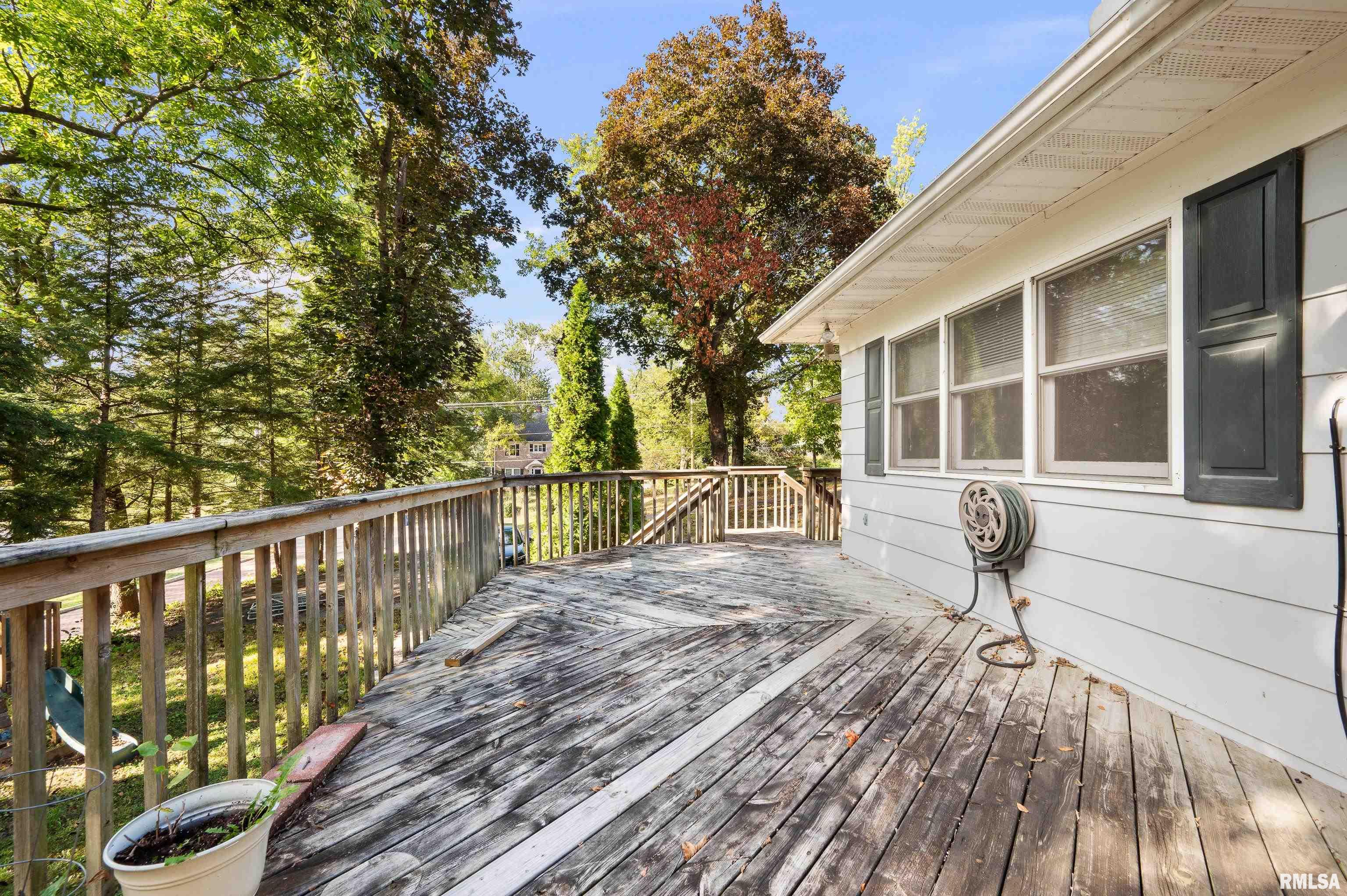 1121 2nd Avenue South Clinton, IA 52732 - Photo 38 of 42