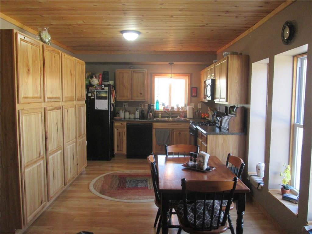 253 Becker Road Butler, PA 16002 - Photo 2 of 25