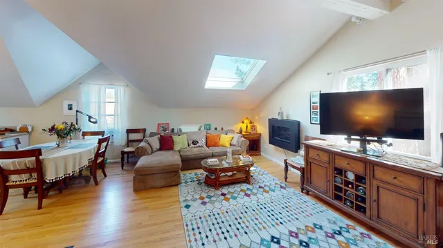 $1,249,000 | 380-378 Bohemian Highway, Sebastopol, CA 95472