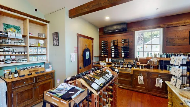 $1,249,000 | 380-378 Bohemian Highway, Sebastopol, CA 95472