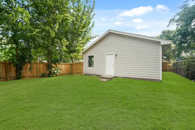 $235,000 | 1100 Gilbert Avenue, Bay City, TX 77414