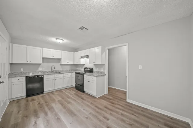 $235,000 | 1100 Gilbert Avenue, Bay City, TX 77414