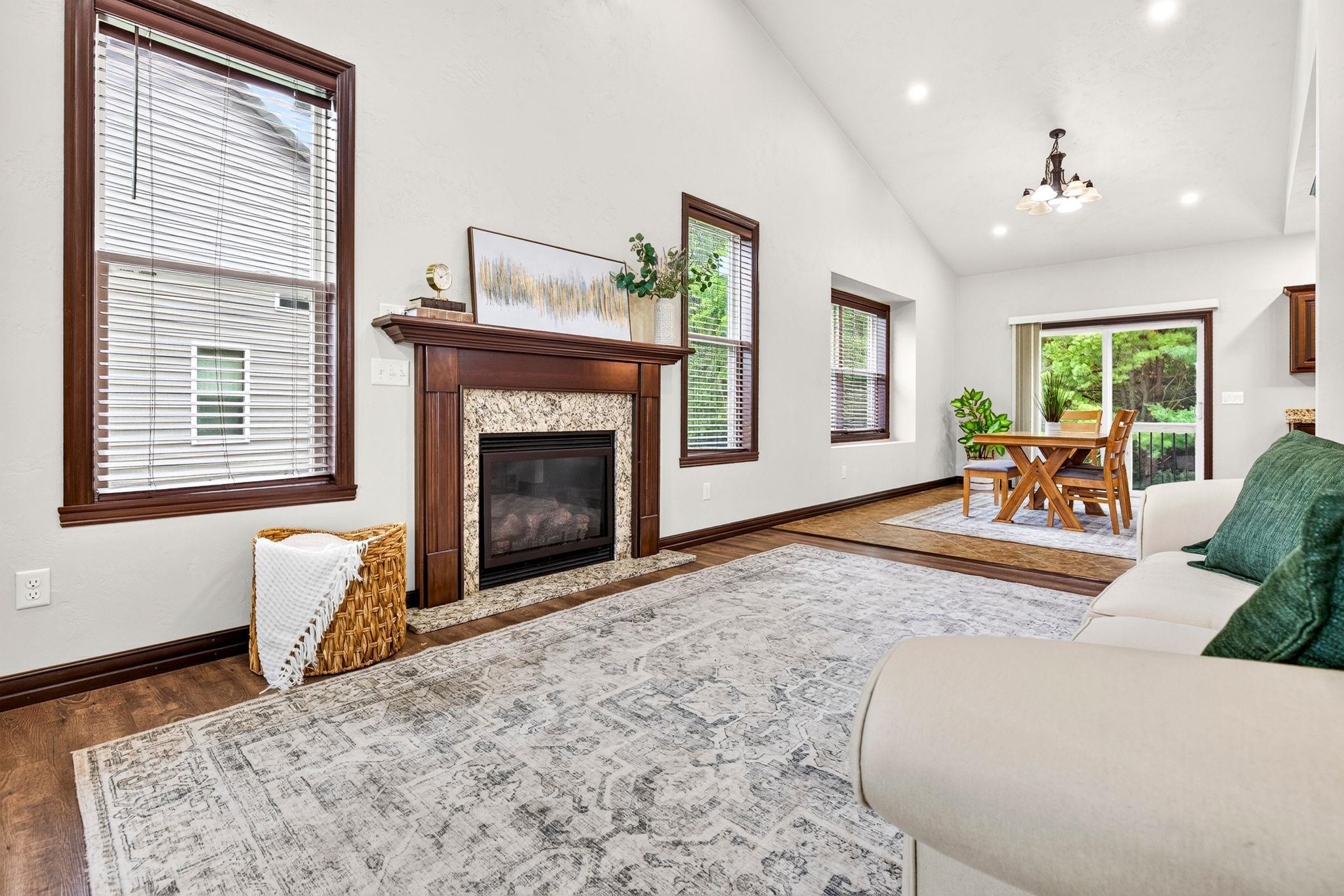 4789 Thistle Lane Appleton, WI 54913 - Photo 5 of 56