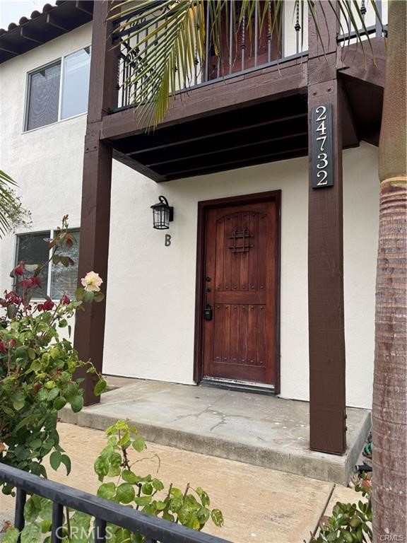 24732 Cordova Drive, Unit B Dana Point, CA 92629 - Photo 5 of 8 a front view of a house