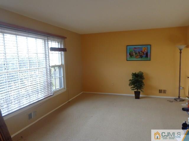 19 Boxwood Road Piscataway, NJ 08854 - Photo 11 of 24 Gallery Image 11