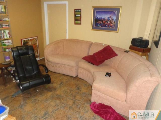 19 Boxwood Road Piscataway, NJ 08854 - Photo 5 of 24 Gallery Image 5