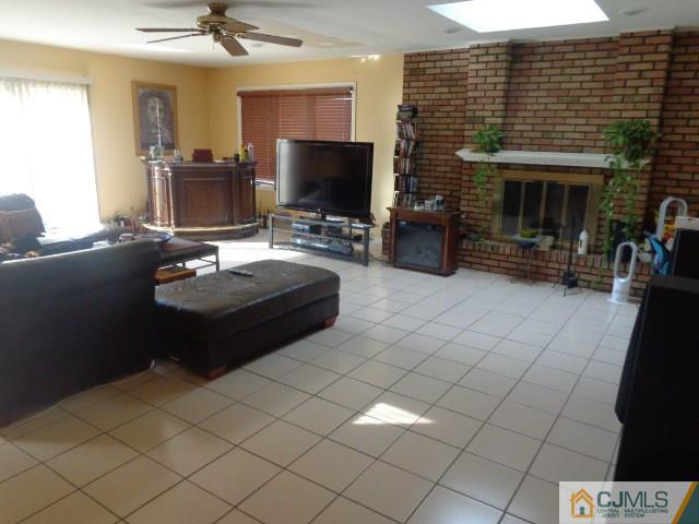 19 Boxwood Road Piscataway, NJ 08854 - Photo 6 of 24 Gallery Image 6