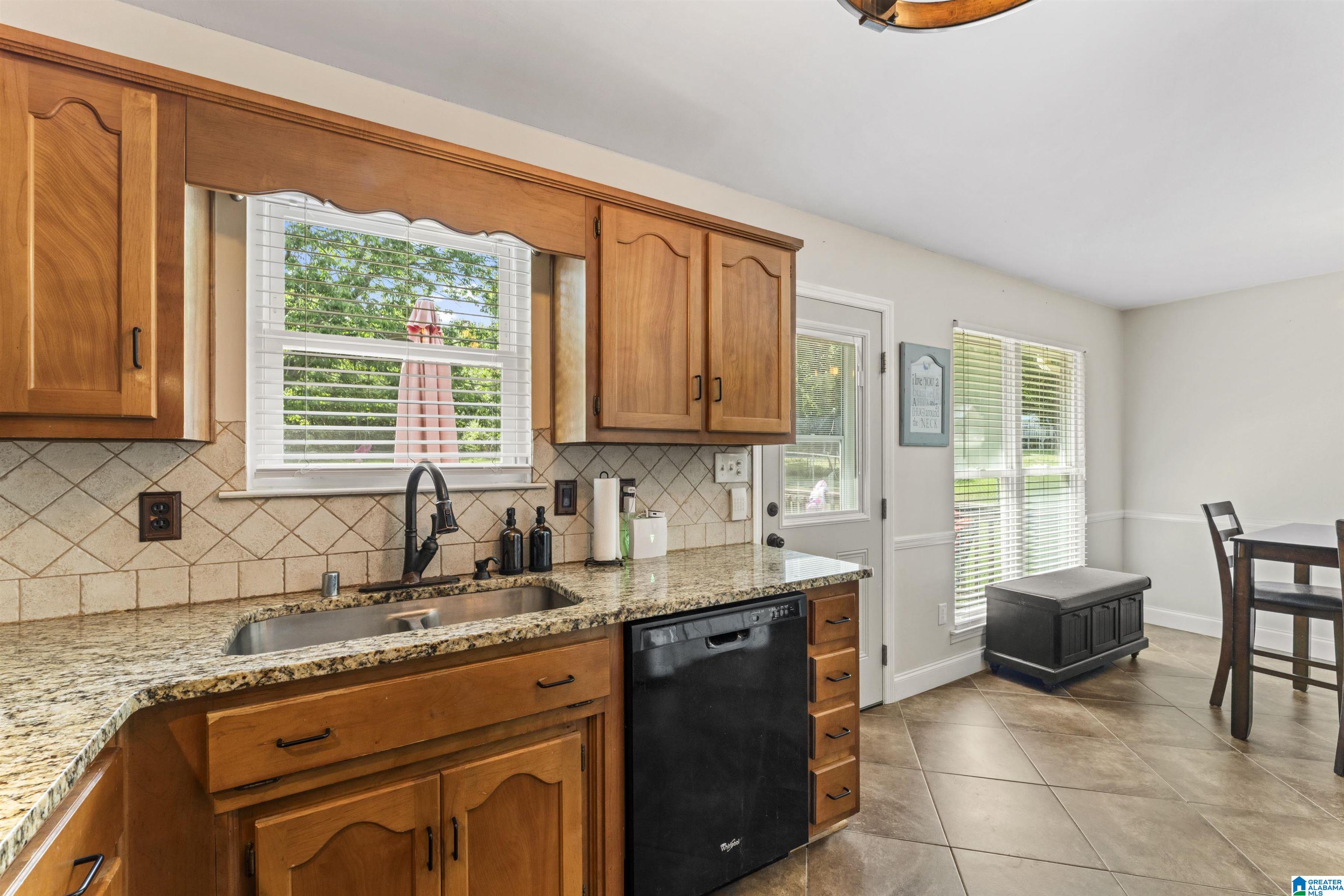 6344 Spring Hollow Road Gardendale, AL 35071 - Photo 13 of 34