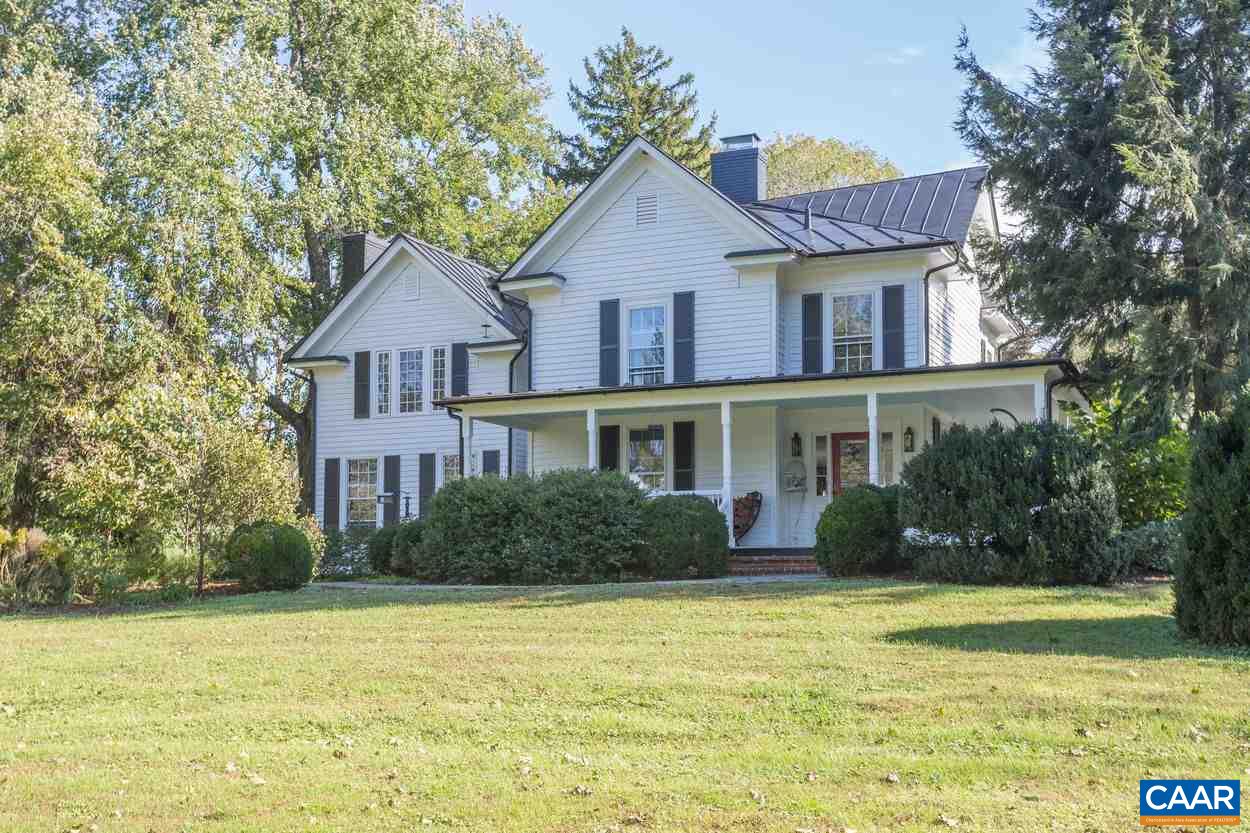 3071 Stony Point Road Charlottesville, VA 22911 - Photo 4 of 50 a front view of a house with garden