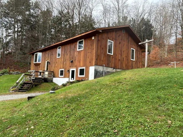 $499,000 | 33 Williams Lane, Wolcott, VT 05680