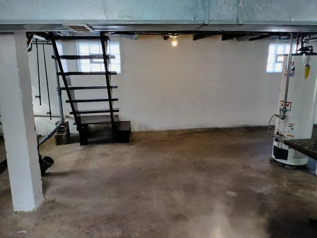 $1,495 | 3464 Pennsylvania Street, Gary, IN 46409