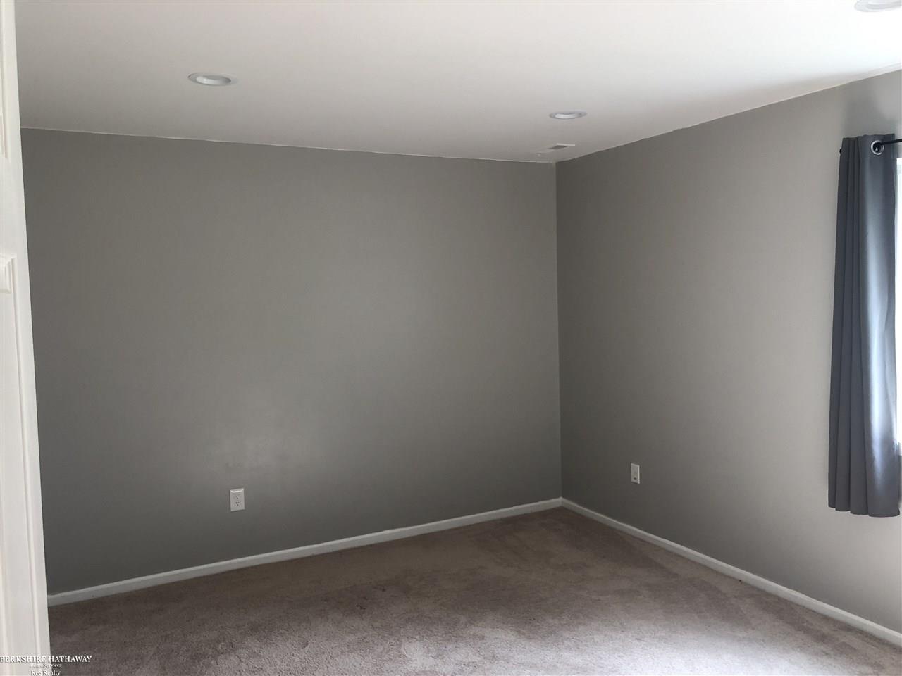 15038 Riverside Drive, Unit 15 Sterling Heights, MI 48313 - Photo 9 of 18