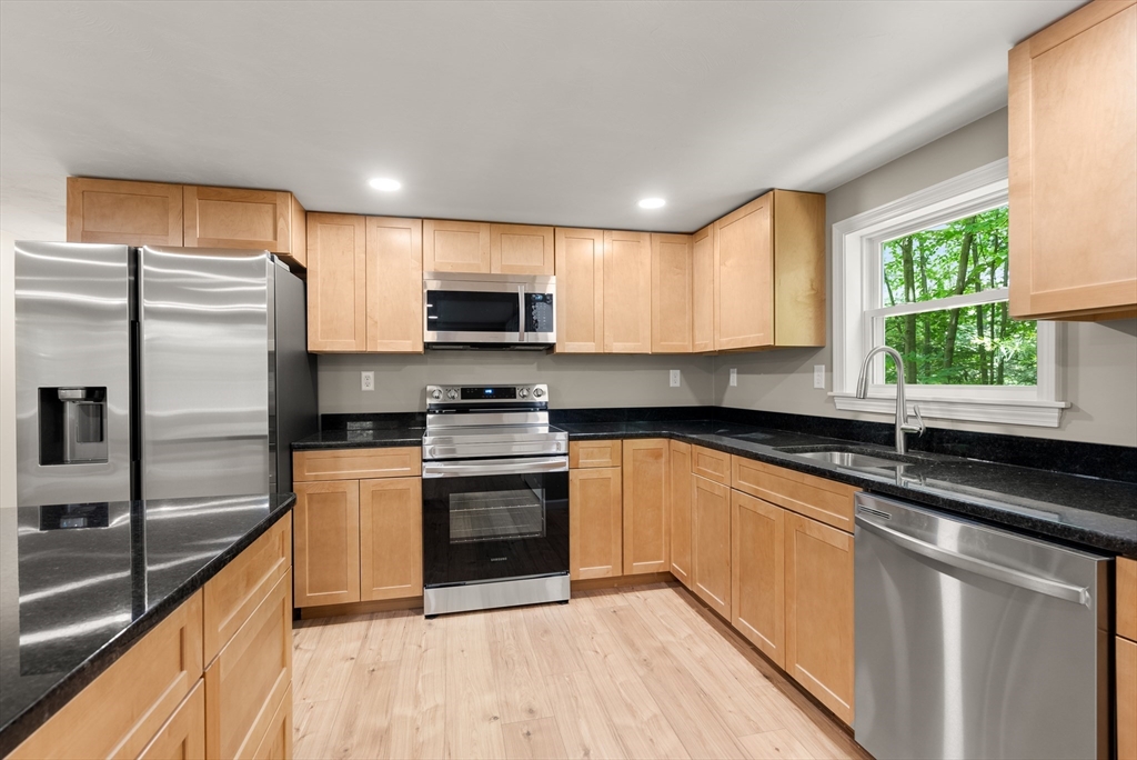133 Little Alum Road Brimfield, MA 01010 - Photo 13 of 34