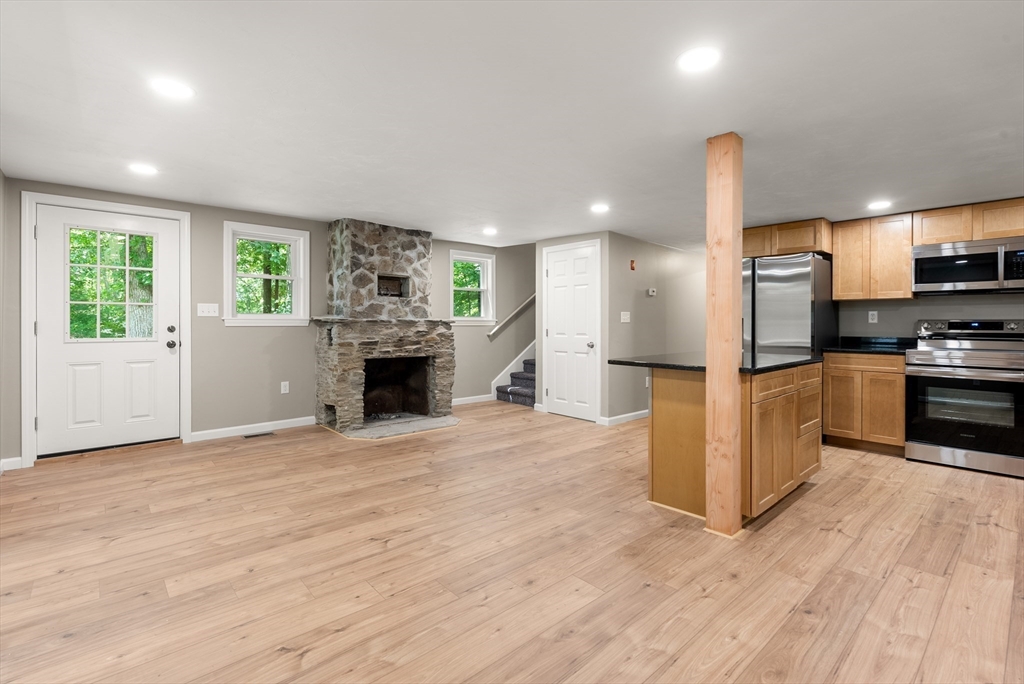 133 Little Alum Road Brimfield, MA 01010 - Photo 3 of 34