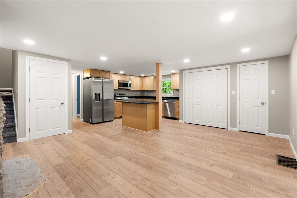 133 Little Alum Road Brimfield, MA 01010 - Photo 4 of 34