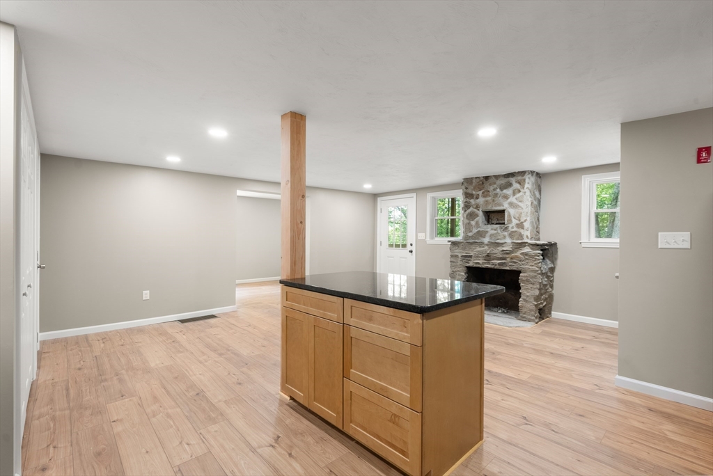 133 Little Alum Road Brimfield, MA 01010 - Photo 6 of 34