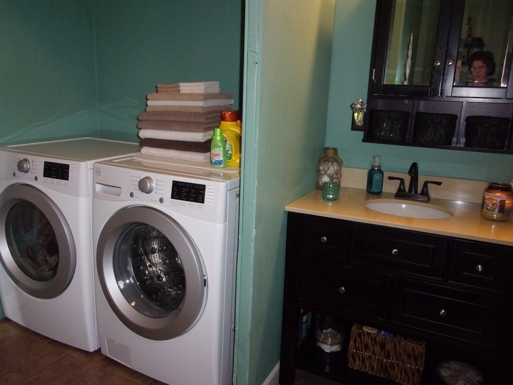 158 Osborne Road Ware, MA 01082 - Photo 31 of 31 a utility room with dryer and washer