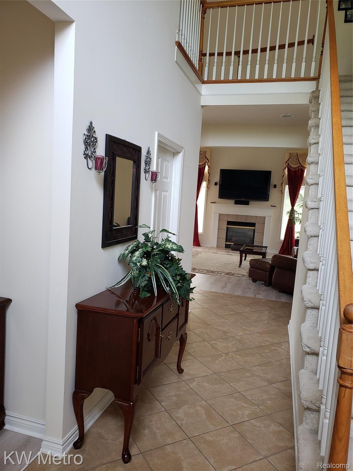 1227 Letica Drive Rochester, MI 48307 - Photo 10 of 58 Main Entrance Foyer