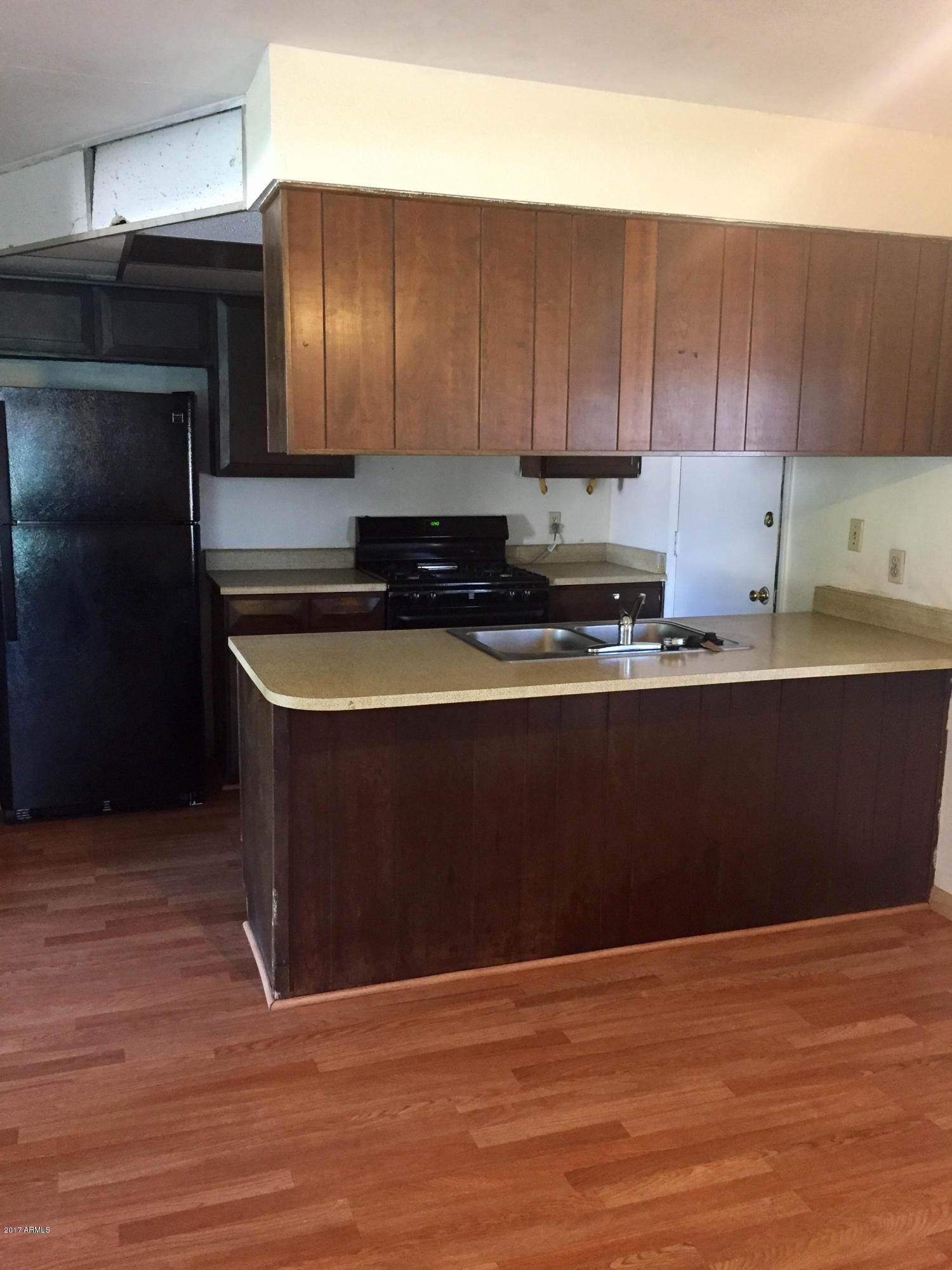 4821 West Berkeley Road Phoenix, AZ 85035 - Photo 3 of 10 Kitchen