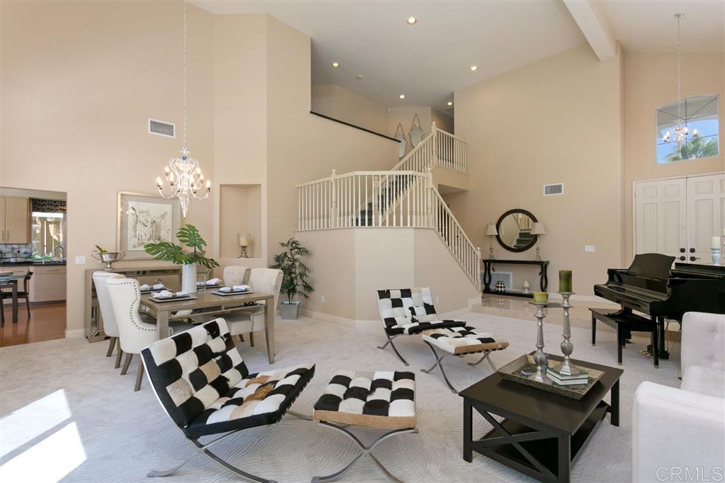 4802 Riding Ridge Road San Diego, CA 92130 - Photo 4 of 25