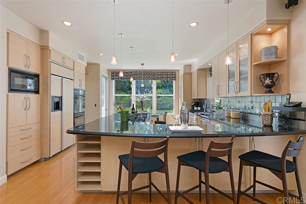 4802 Riding Ridge Road San Diego, CA 92130 - Photo 9 of 25