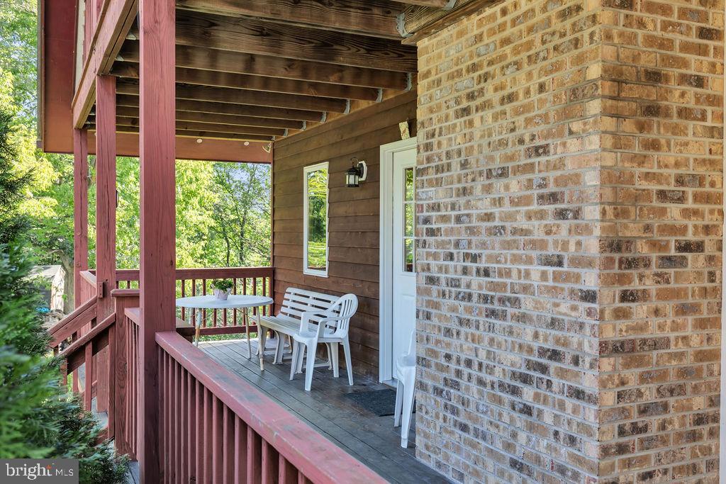 17238 Back Road Strasburg, VA 22657 - Photo 25 of 38 Porch to Main Entrance