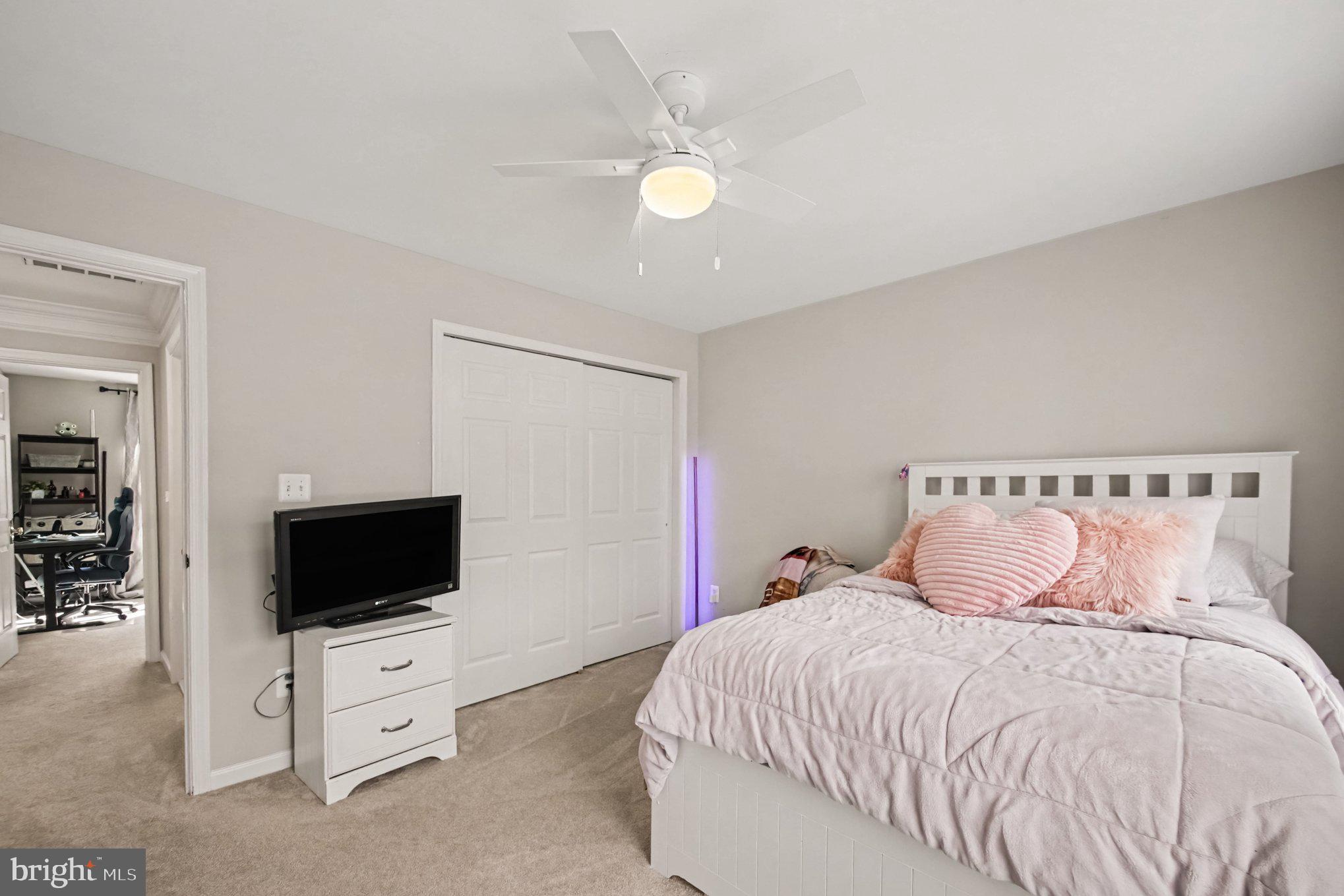 1319 Gatesmeadow Way Reston, VA 20194 - Photo 24 of 46 Gallery Image 24