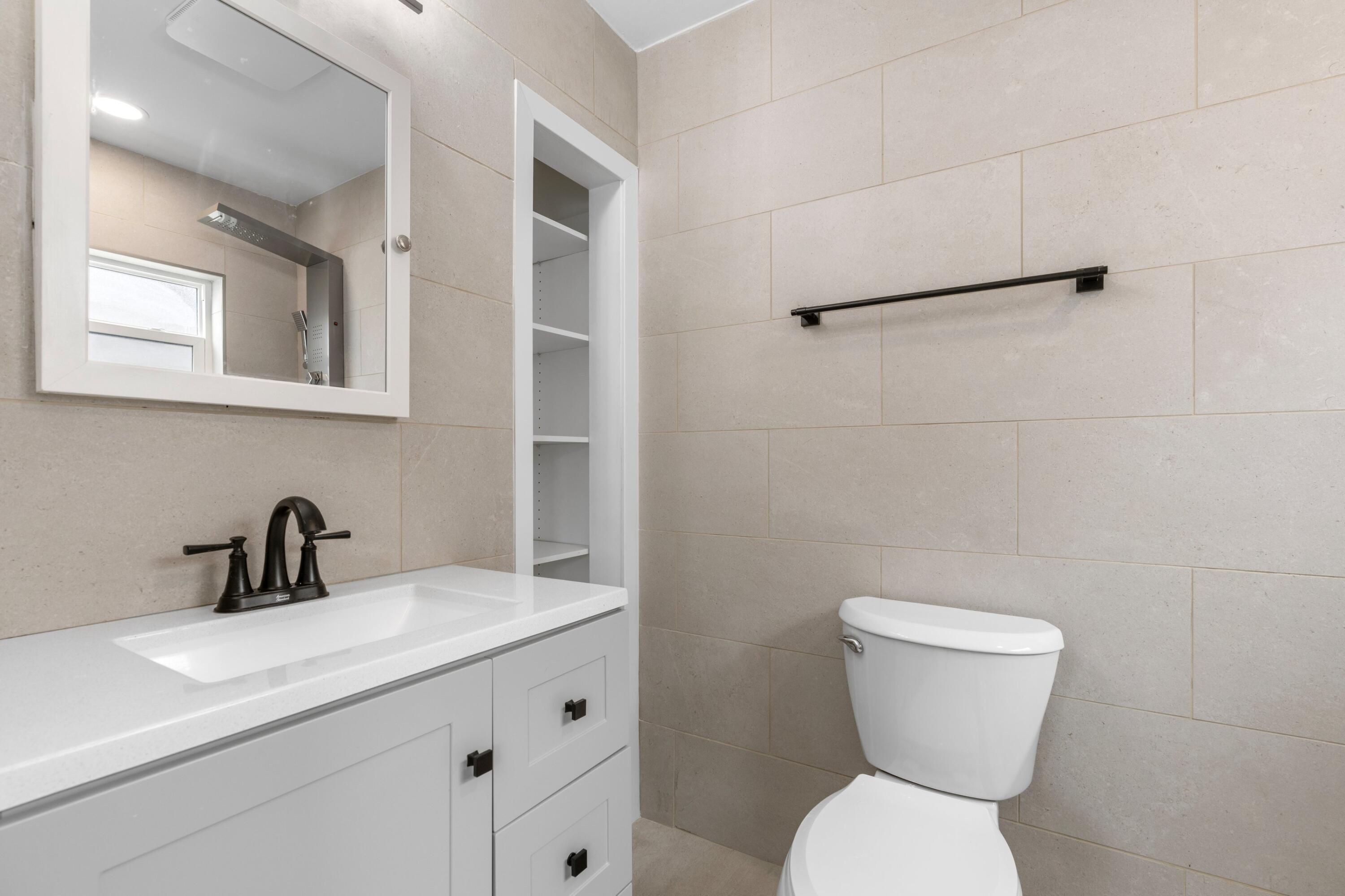 22171 Southwest 62nd Avenue Boca Raton, FL 33428 - Photo 13 of 41 Primary Bathroom