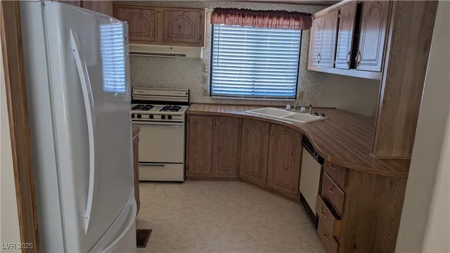 $1,800 | 108 East Reibel Street, Beatty, NV 89003