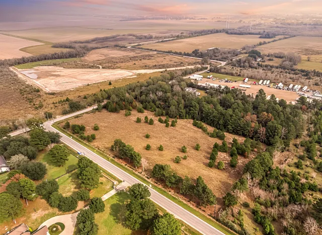 a view of a basketball court