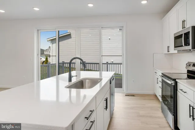 a view of a room with an empty space