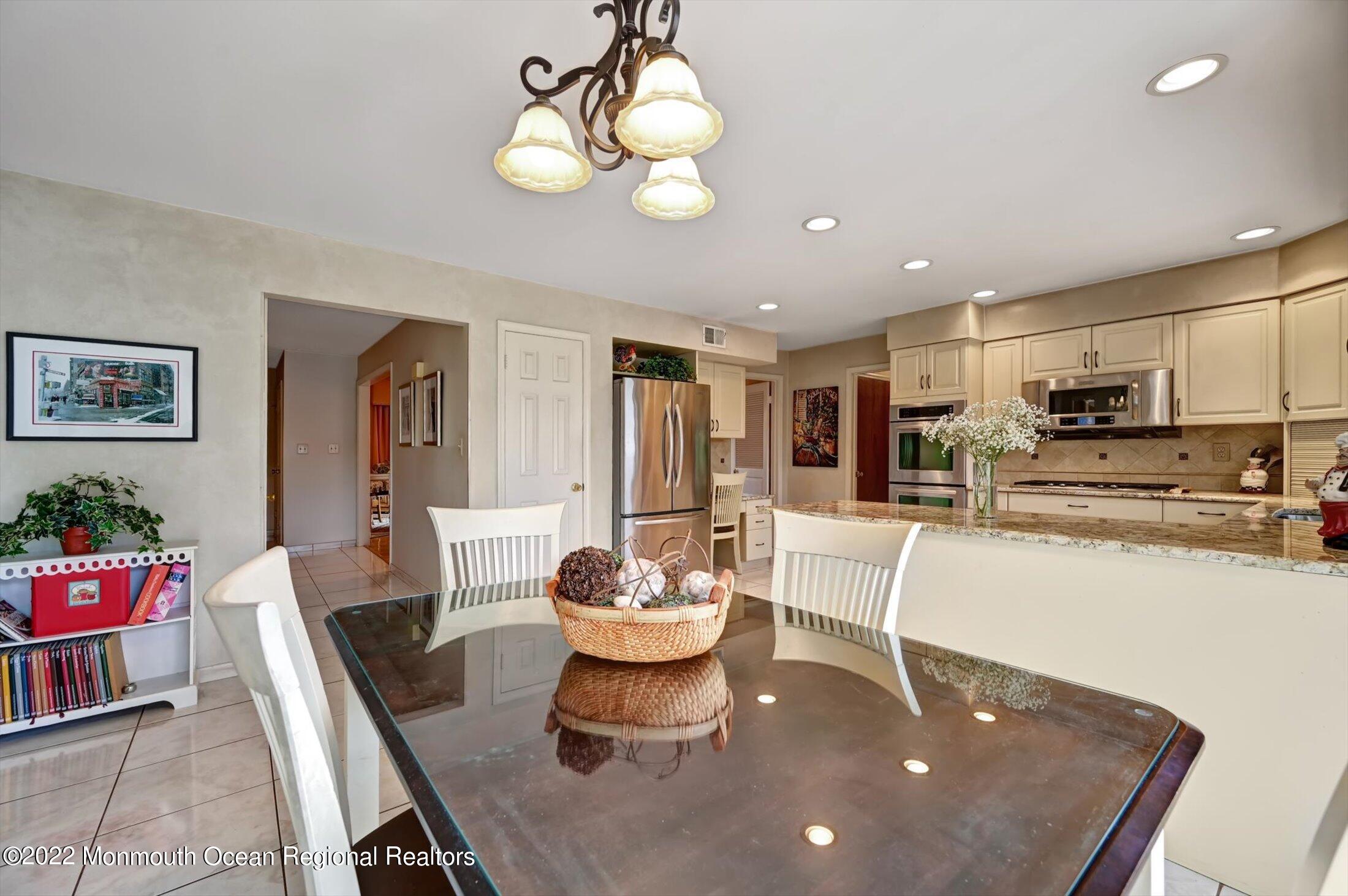 1 Nancy Road Marlboro, NJ 07746 - Photo 16 of 40 16-22116313