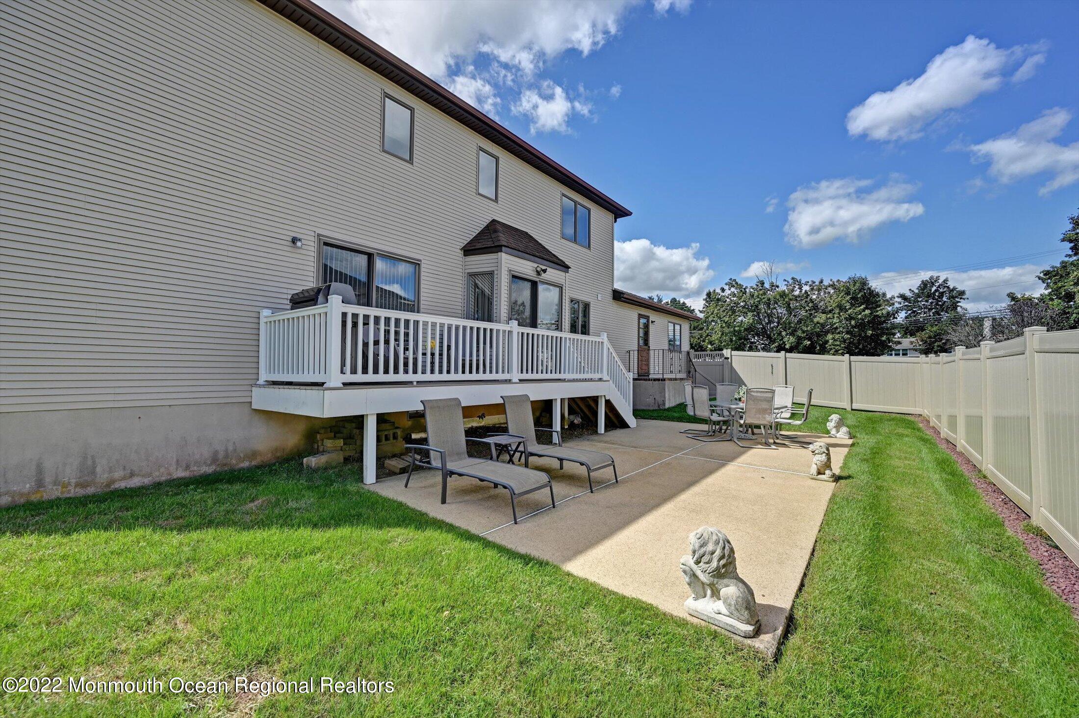 1 Nancy Road Marlboro, NJ 07746 - Photo 38 of 40 38-22116208