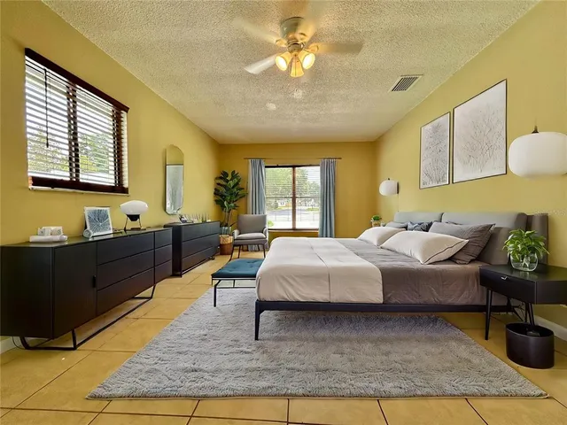 $2,200 | 300 North 3rd Street, Winter Springs, FL 32708