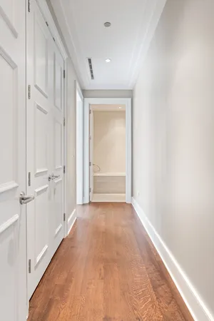 $9,000 | 118 East Erie Street, Unit 18B, Chicago, IL 60611