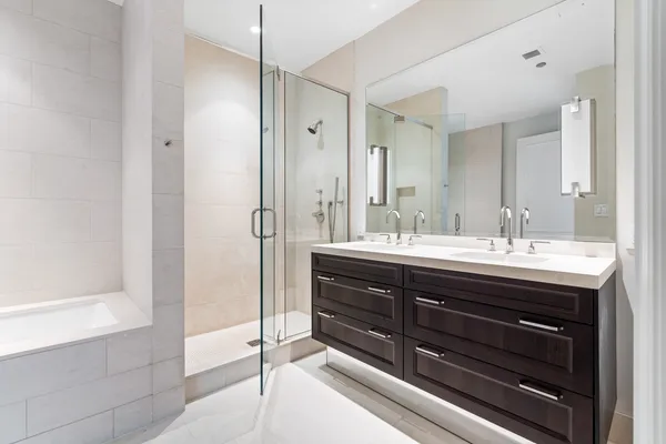 $9,000 | 118 East Erie Street, Unit 18B, Chicago, IL 60611