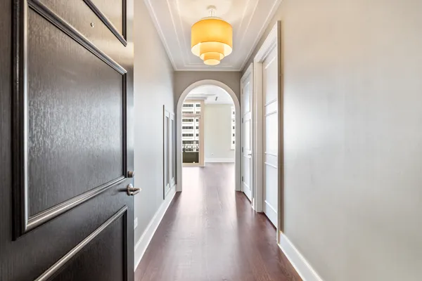 $9,000 | 118 East Erie Street, Unit 18B, Chicago, IL 60611