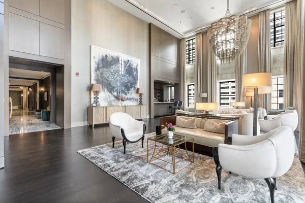 $9,000 | 118 East Erie Street, Unit 18B, Chicago, IL 60611